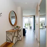 Zen Apartment